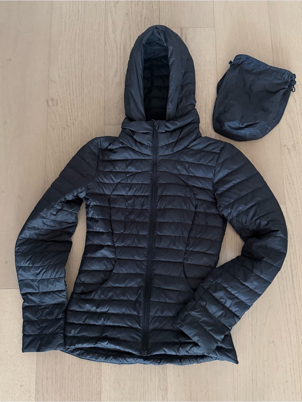 Lululemon pack it down Black Packable Hooded down Jacket - Women
